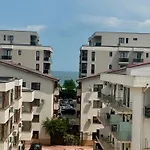 Vibe Mamaia Nord 4* Năvodari