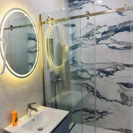 Vibe Mamaia Nord 4* Năvodari