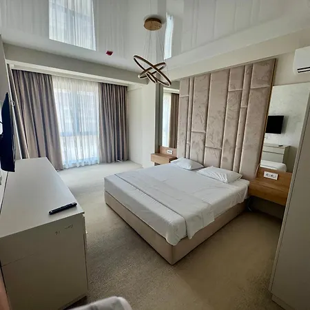 מלון Vibe Mamaia Nord 4*