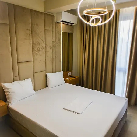 Vibe Mamaia Nord מלון 4*